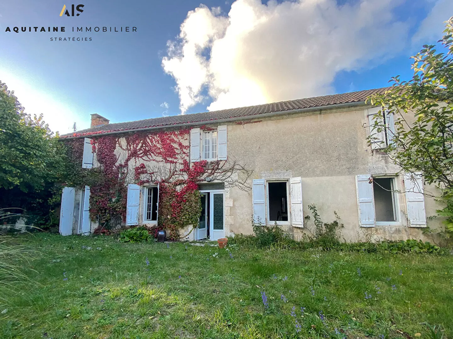 Maison Saint Yrieix Sur Charente 6 pièce(s) 144 m2 / image 0