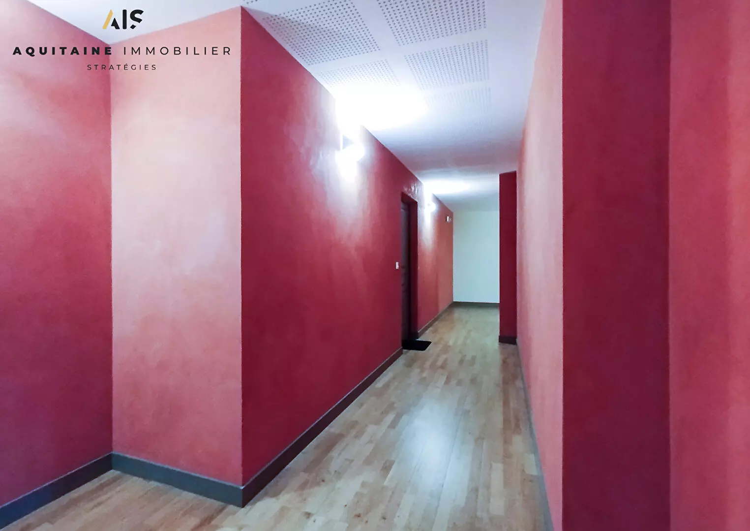 AQUITAINE IMMOBILIER STRATEGIES - EXCLUSIVITE - POITIERS CENTRE VILLE - APPARTEMENT T3 70 M² - LIBRE DE TOUTE OCCUPATION / image 7