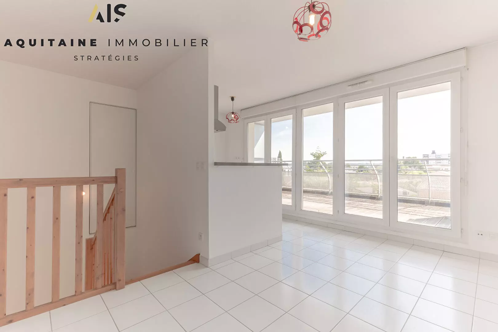 VENDU - AQUITAINE IMMOBILIER STRATEGIES - EXCLUSIVITE - VILLENAVE D'ORNON - APPARTEMENT T3 52 M² + 1PLACE DE PARKING. DERNIER ETAGE. / image 4