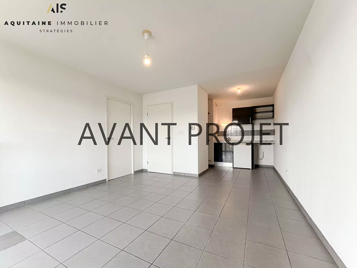 AQUITAINE IMMOBILIER STRATÉGIES - EXCLUSIVITE - APPARTEMENT T2 ENVIRON 41M2 - BALCON - PARKING / image 2