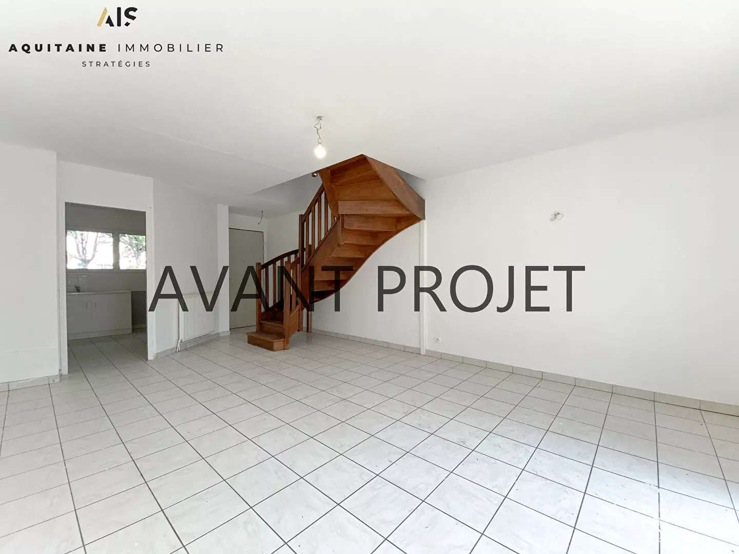 AQUITAINE IMMOBILIER STRATÉGIES - EXCLUSIVITÉ - BUXEROLLES - MAISON/APPARTEMENT TYPE 3 - ... M² - JARDINET AVEC TERRASSE - PARKING / image 2