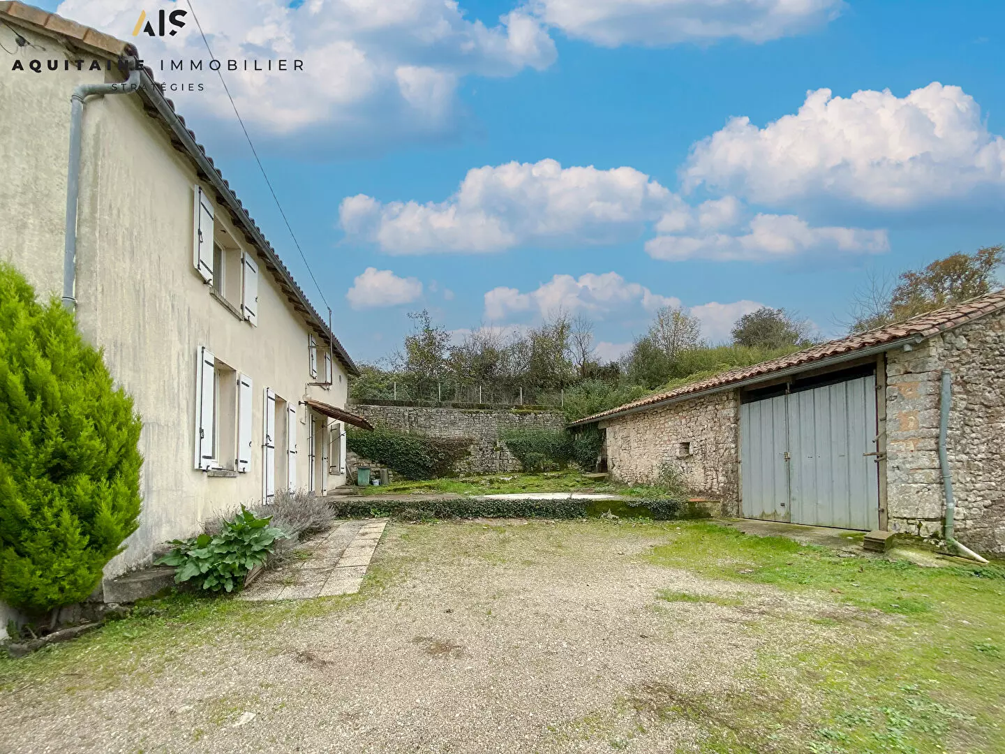 AQUITAINE IMMOBILIER STRATEGIES - BERNAC - MAISON T4 - 100 M2 - TERRAIN + DEPENDANCES / image 1