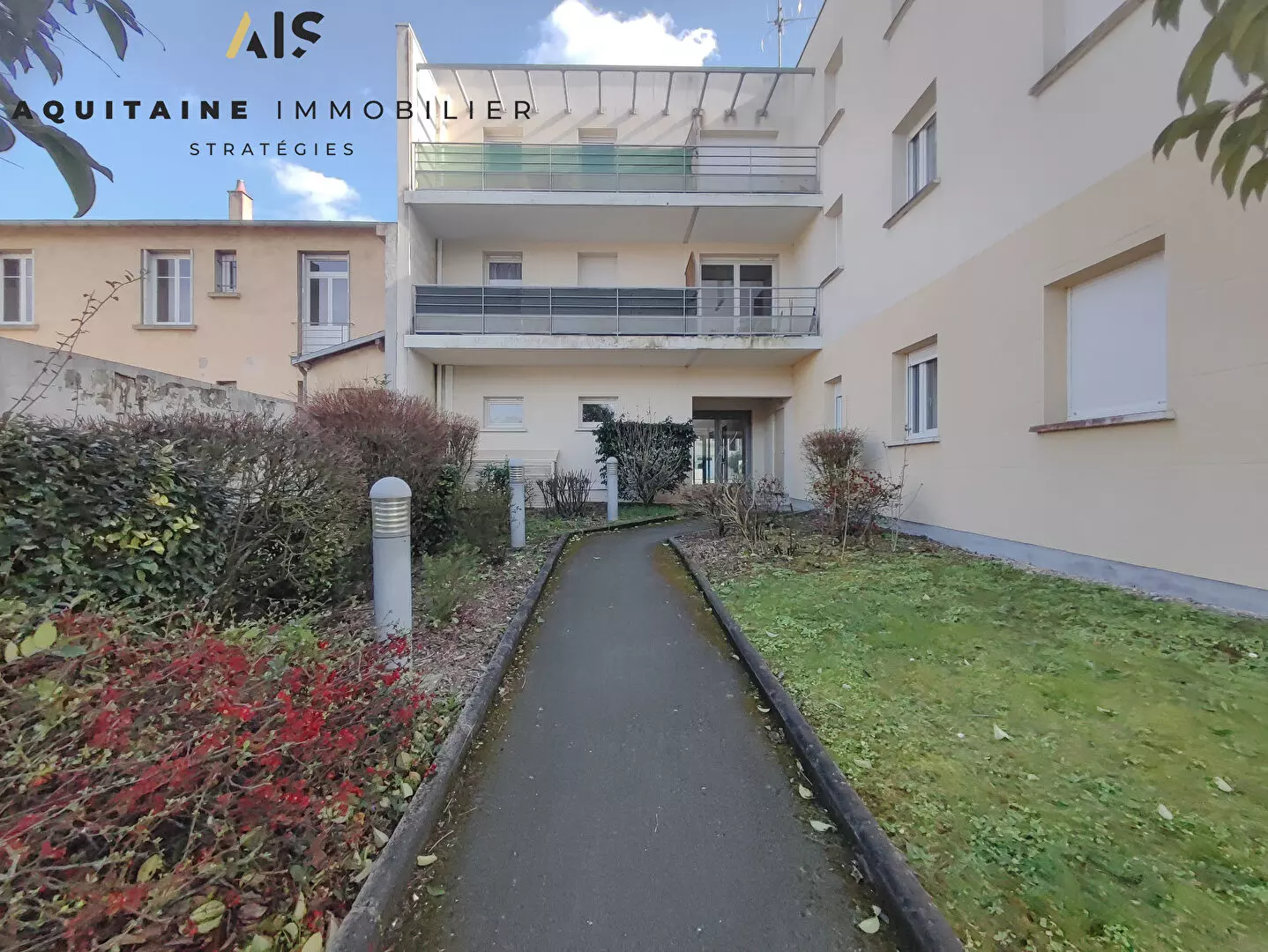 AQUITAINE IMMOBILIER STRATÉGIES - EXCLUSIVITÉ - LIBRE DE TOUTE OCCUPATION -POITIERS - APPARTEMENT TYPE 3 - 63 M² / image 14