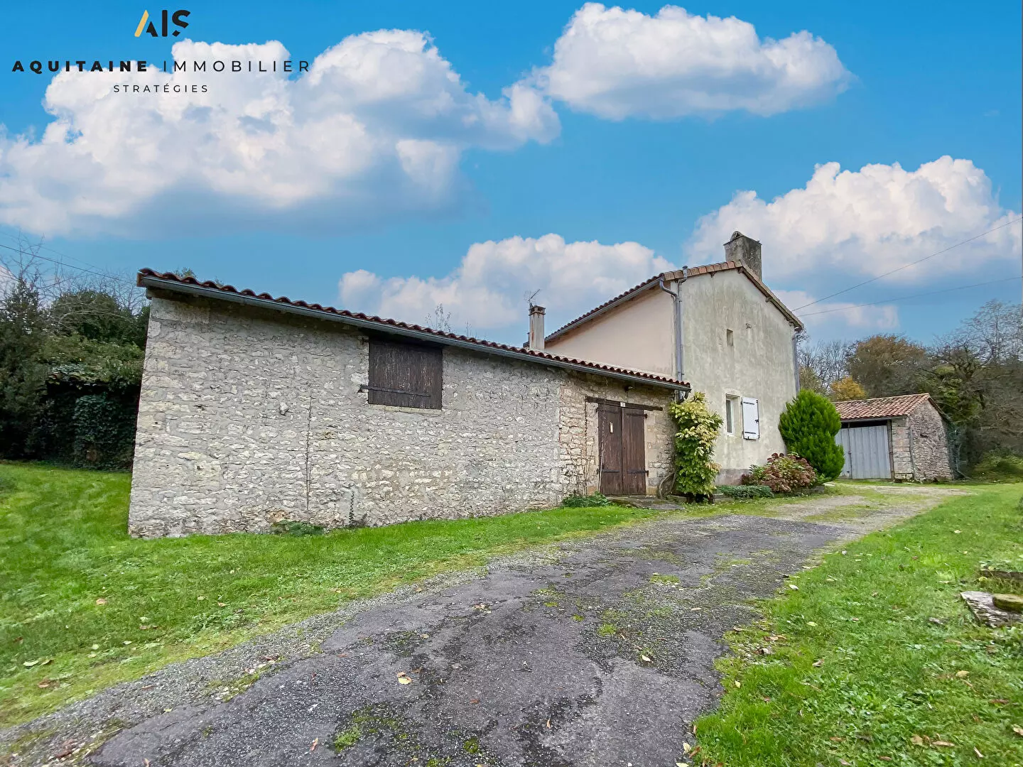 AQUITAINE IMMOBILIER STRATEGIES - BERNAC - MAISON T4 - 100 M2 - TERRAIN + DEPENDANCES / image 2