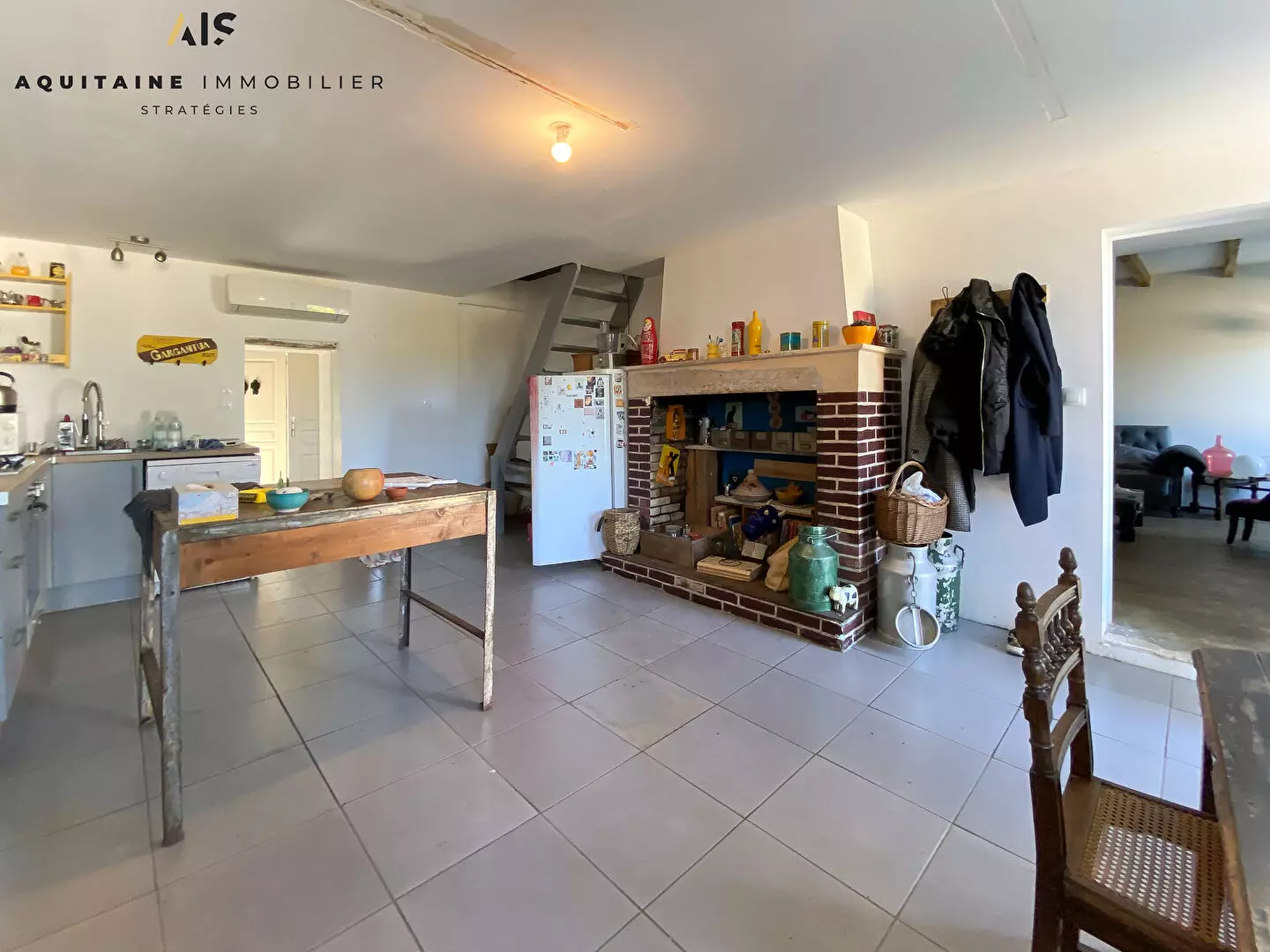 EXCLUSIVITE - AQUITAINE IMMOBILIER STRATÉGIES - SERS - MAISON TYPE 4 119m² + GARAGE + CAVES + TERRAIN DE 1880M² / image 3